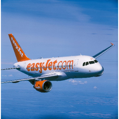 A földön zöldtaxizik az easyJet