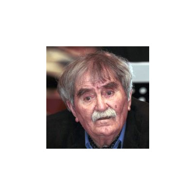 Művészasztalt kapott Juhász Ferenc a New York Kávéházban