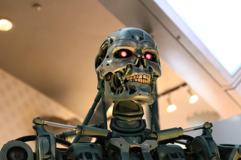 Akár robotok is vizsgálhatják a tőzsdei cégek teljesítményét