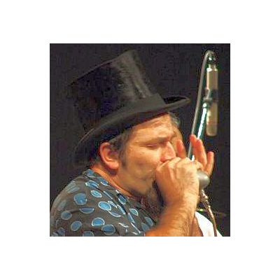 Szigeti blues kiváló bandákkal, vérbeli művészekkel