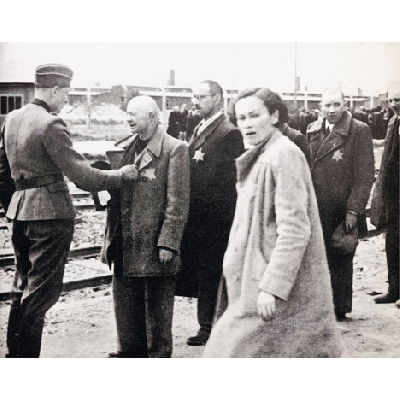 Szomszédaink voltak: levéltárosok digitális történelemkönyve az interneten