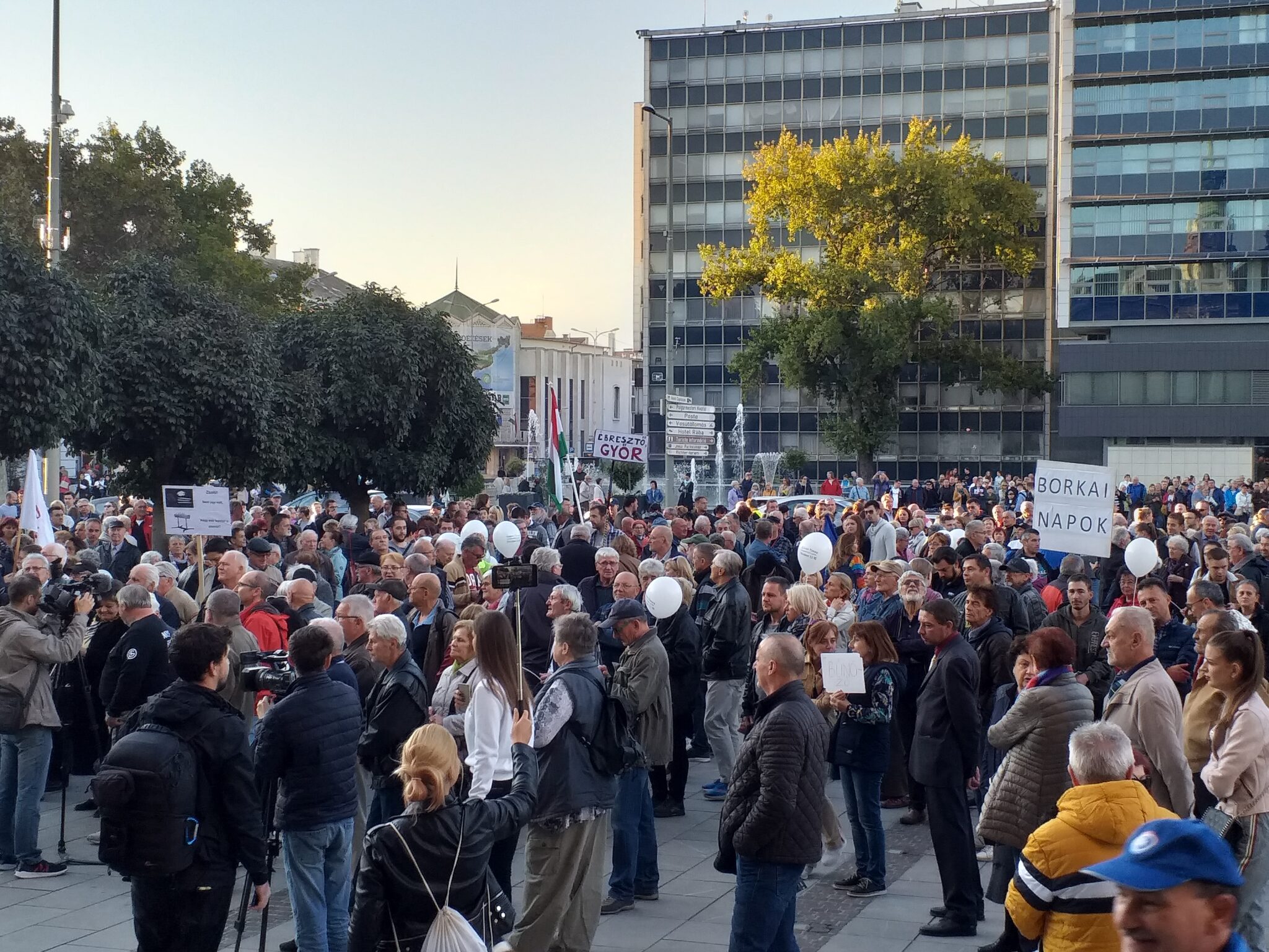 Borkai szexpartija: vizsgálódik a horvát rendőrség