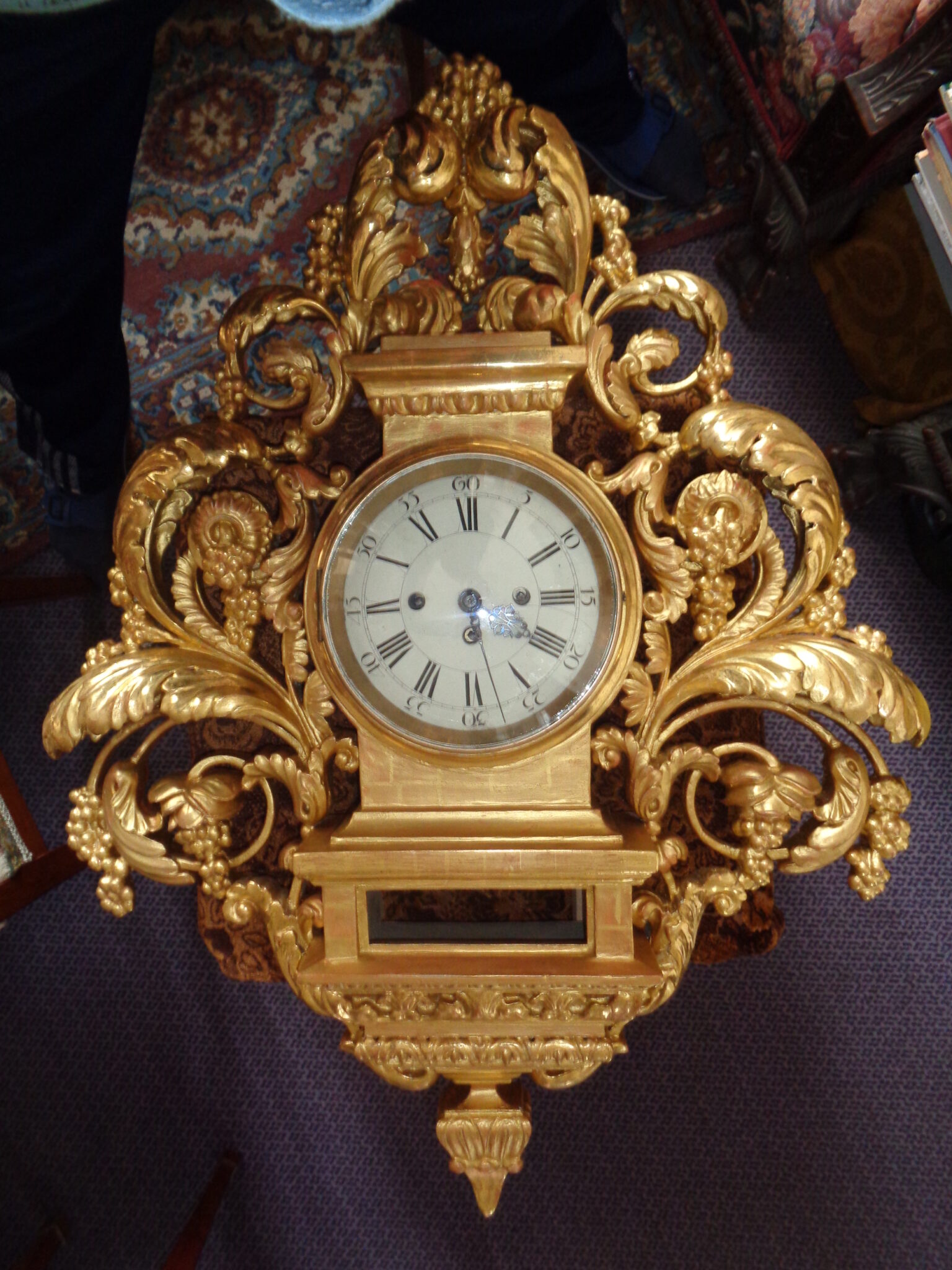 Az idő szépséges hordozói kaszálják az idő végtelen mezejét