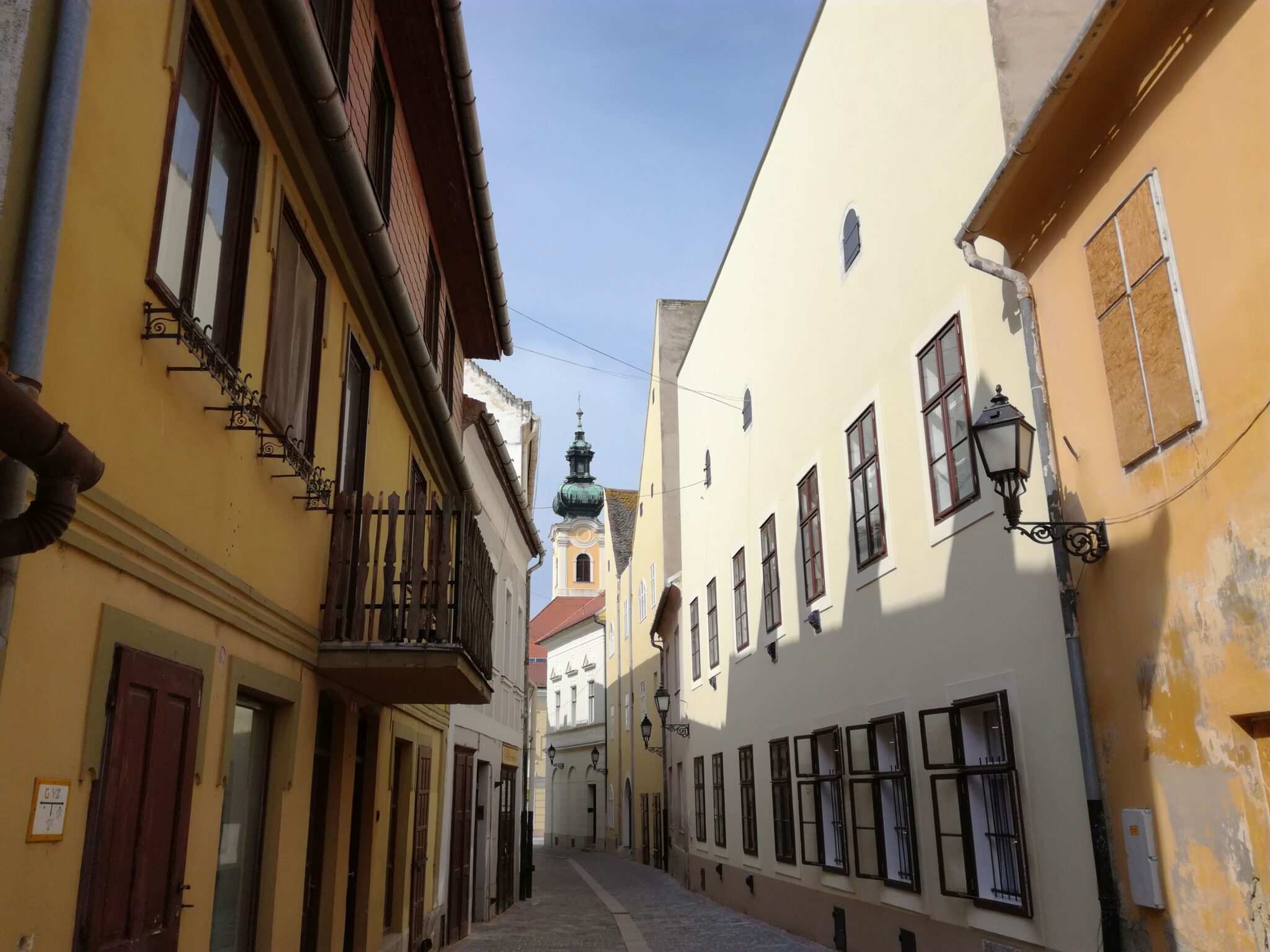 A gőg és dölyf rossz tanácsadó – levél Sándorfi úrnak a győri városházára