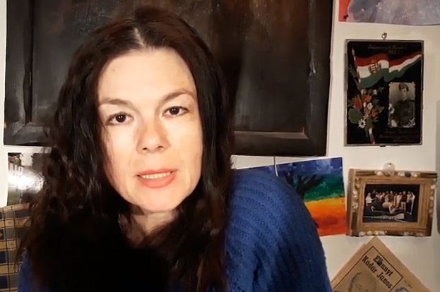 Magamról többet – „házi vetítésen”