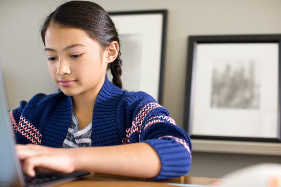 Iskola bezár. Távoktatás kezdődik?