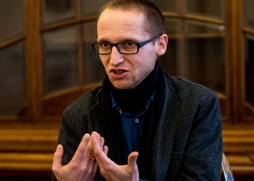 Futóbolondügyi duplabiztos