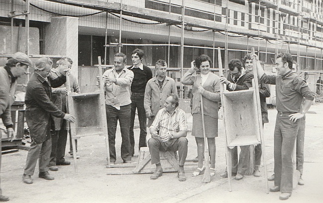 Brigádnapló, a színház építése 1978 - forrás: Szolnoki József