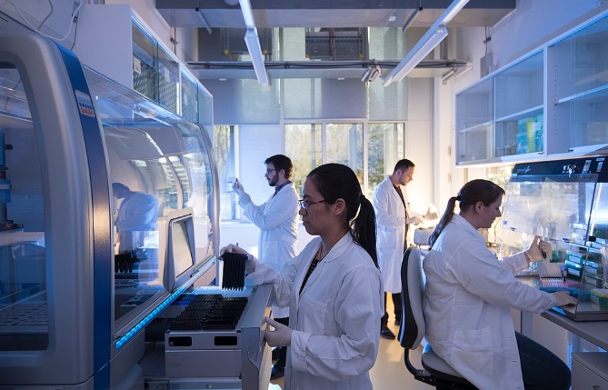 Visszautasítják az álhírt az orvosi egyetemek