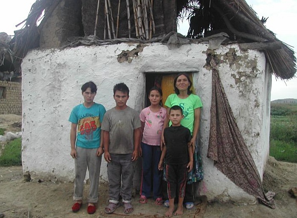 A gyeplő közénk van vetve, avagy Orbán „esszéje”