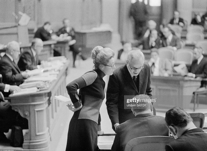 Az újságíró archívumából: Szeresd az asszonyt!