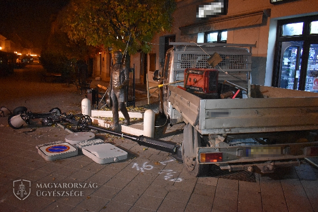 Összetörte az ittasan vezetett céges autót