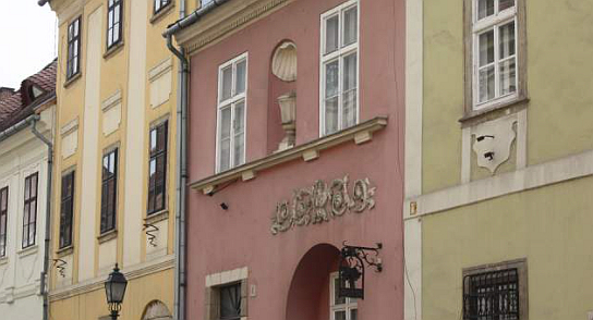 Holnaptól megszűnik a jogbiztonság Magyarországon