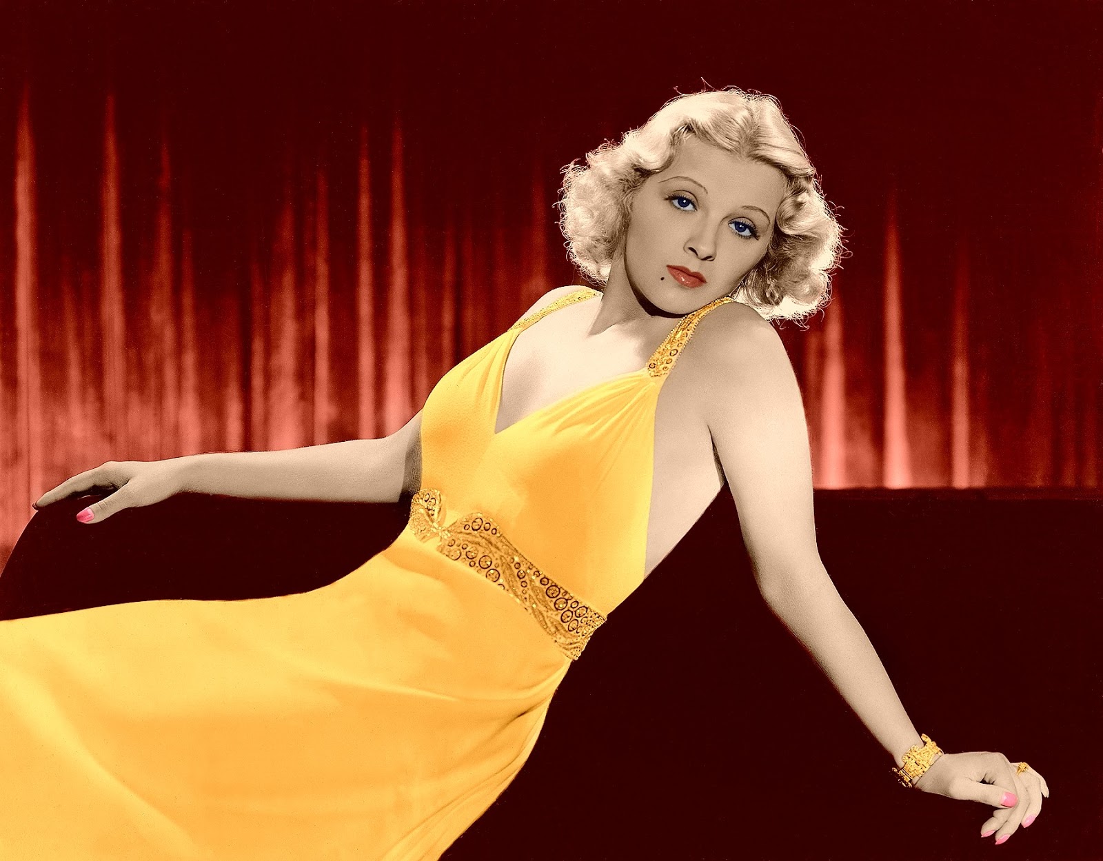 Hajmássy Ilona/Ilona Massey – Hollywood