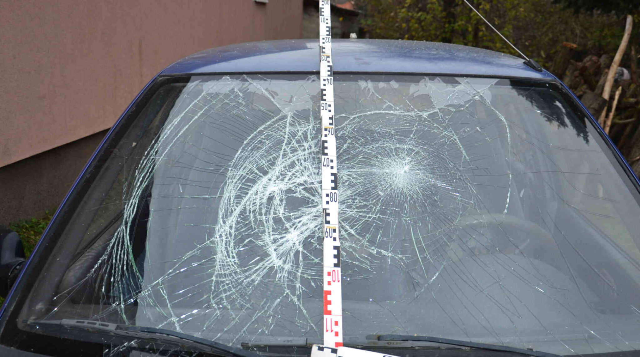 Molotov-koktéllal fenyegetőzött az elhagyott asszony