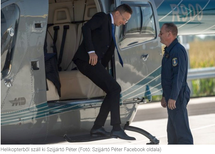 Szijjártó szerint mindenki hülye, csak mi vagyunk helikopter