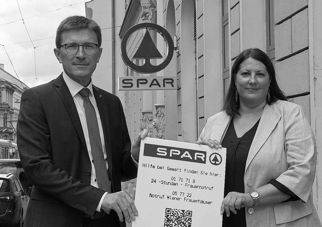 A bécsi Spar-boltokban is segítenek a bántalmazott nőknek