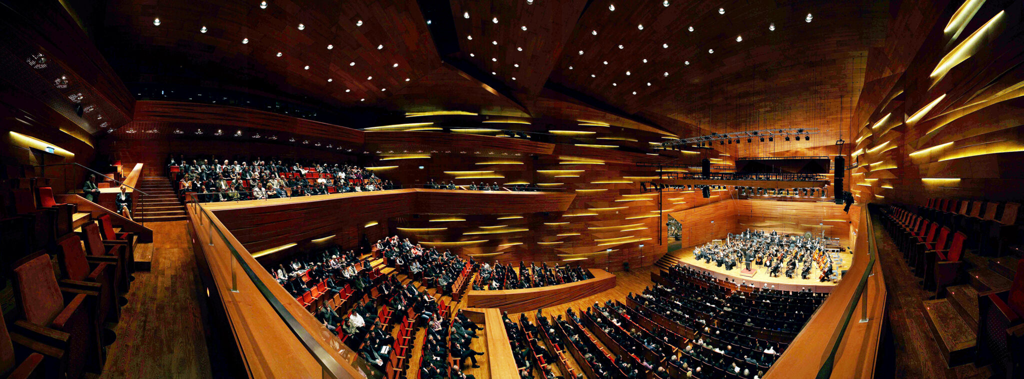 Kétszáztíz éve van jövője a pécsi komolyzenének – koncertparfümök