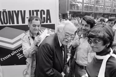 Történelem embermagasságban – karácsonyi telefon a frontvonalon át