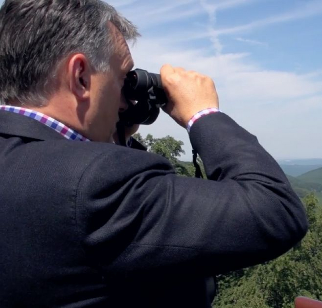 Nem árt kézben tartani, akit csak lehet