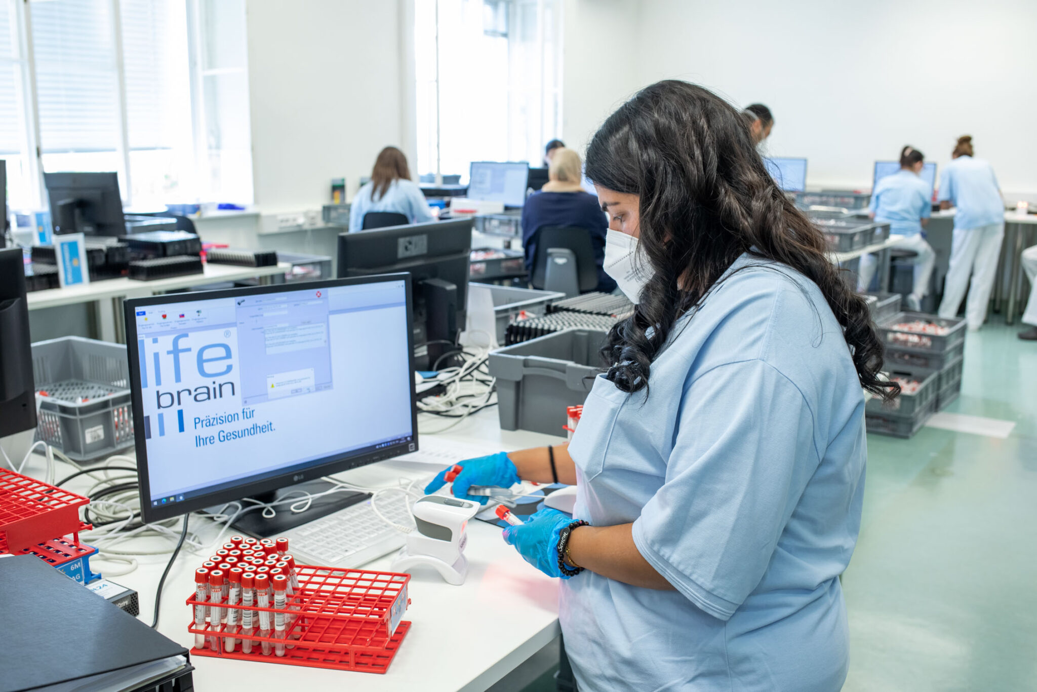 Bécsben naponta 800 000 pcr-tesztet értékelnek