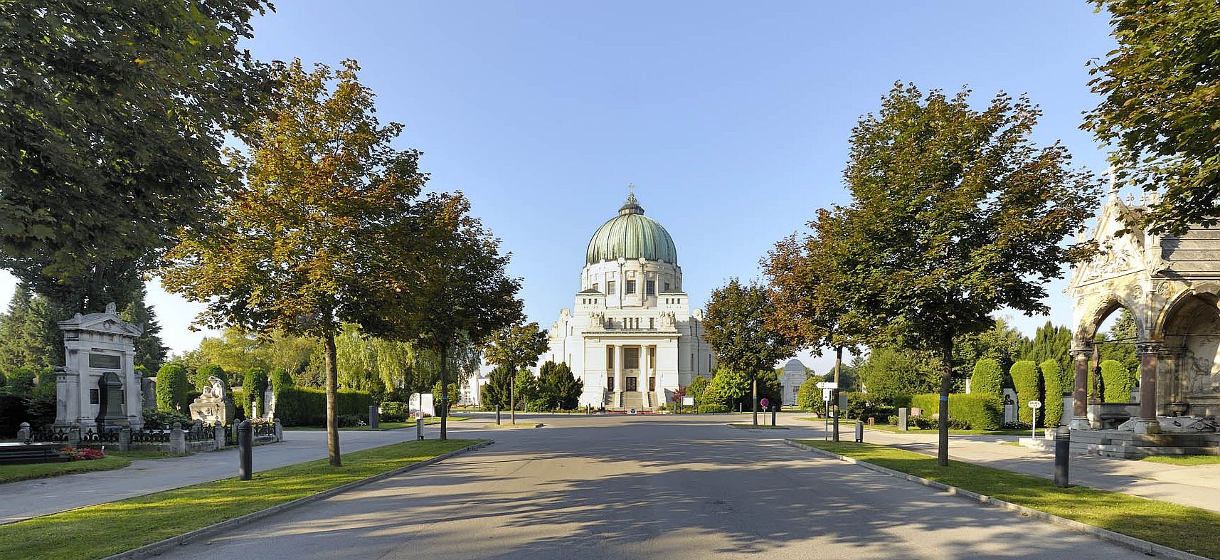 Nem temetik, telepítik – közösségi naperőmű bécsi temetőben