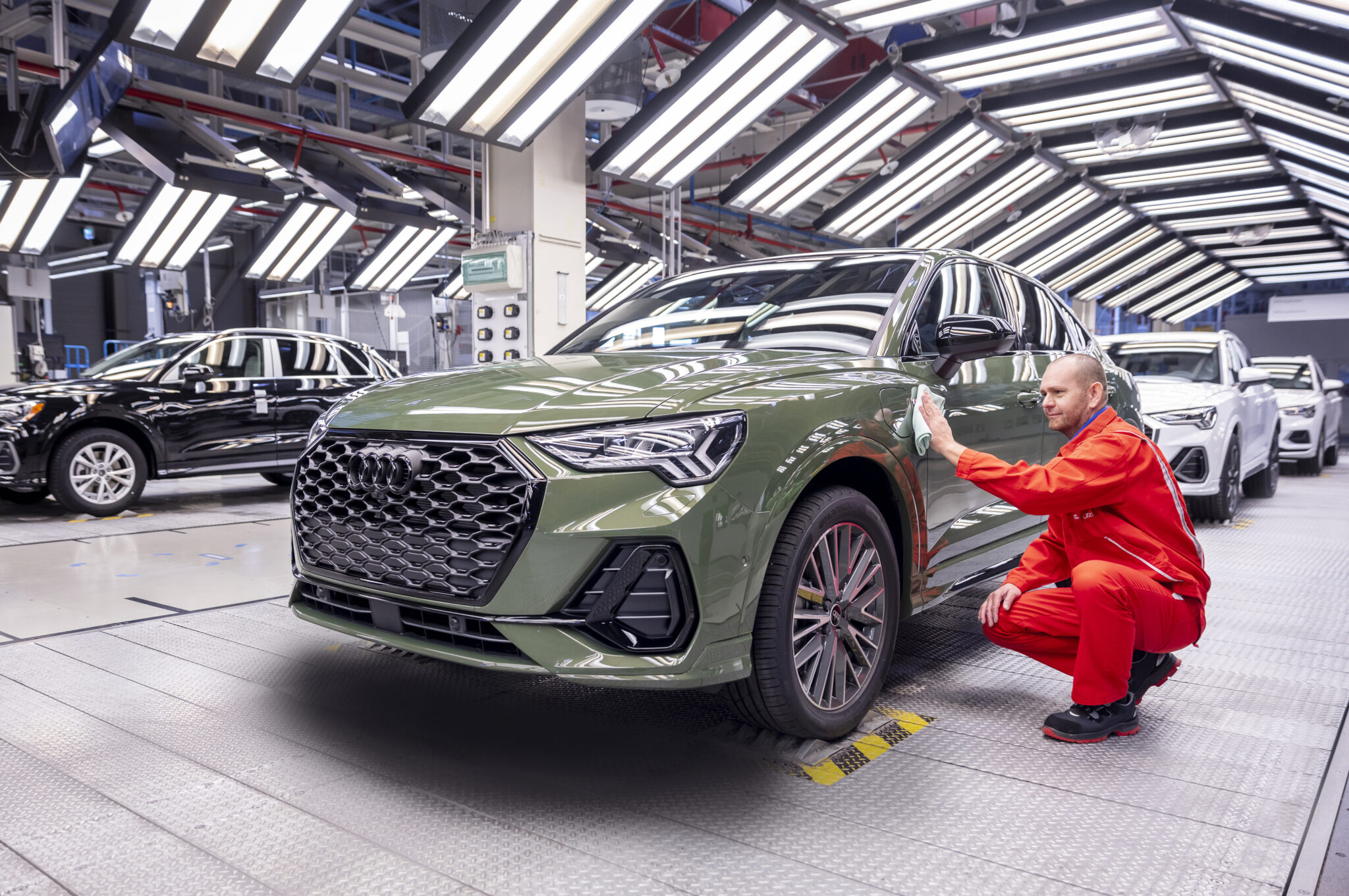 Audi Hungaria: elkészült a 100 ezredik hibridautó