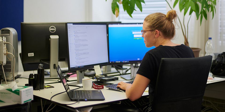 Bölcsésznőkből (is) lesznek informatikusok