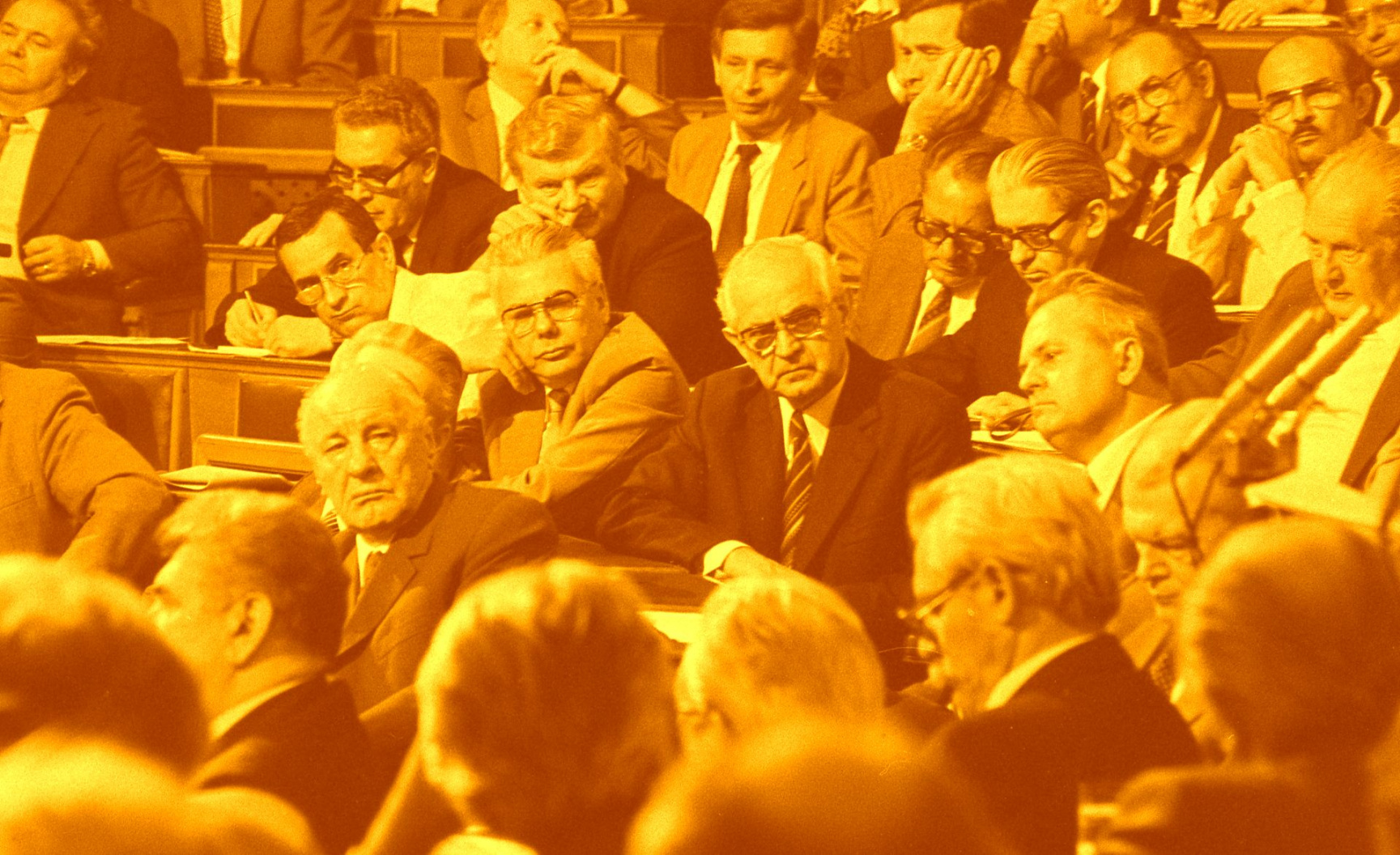 Ki kell húzni, míg egyszer csak meghallják az idő szavát