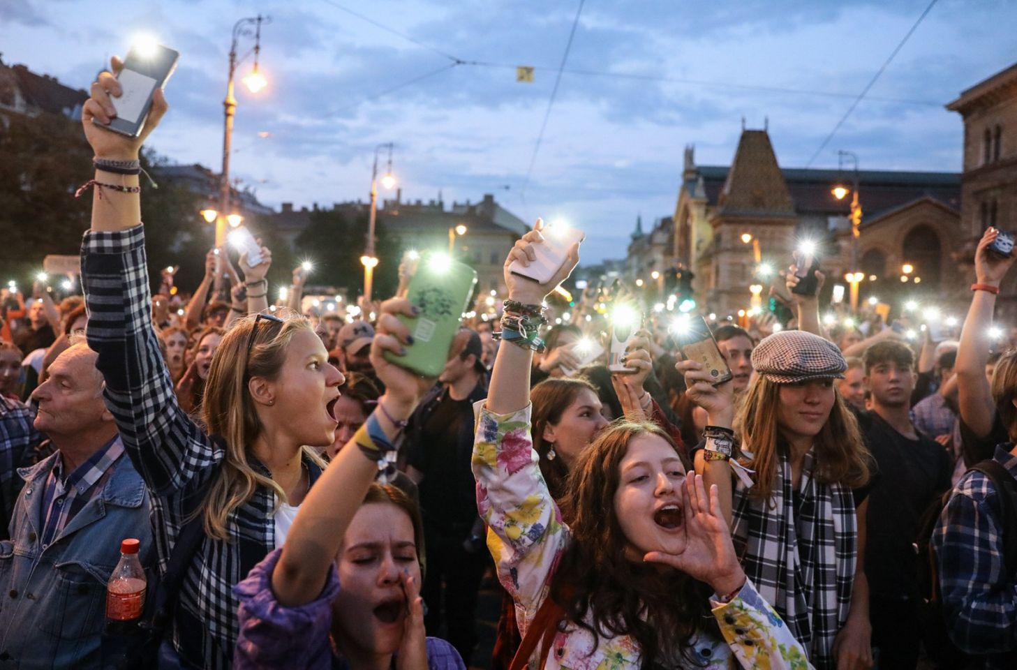 Mindnyájunknak itt kell lenni