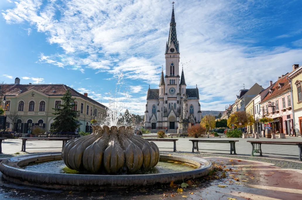 Az újságíró archívumából – megyei diplomácia hat országgal
