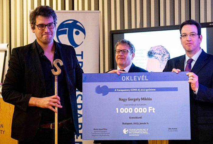 <strong>A 24.hu újságírója nyerte a 2022. évi Transparency–Soma-díjat</strong>
