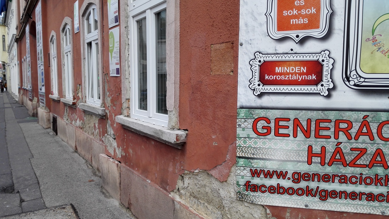 Felújítás közben kirámolták a generációk győri házát