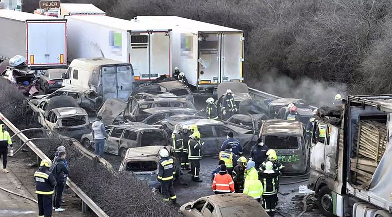 Rendkívüli előleggel segítik a biztosítók a tömegszerencsétlenség érintettjeit