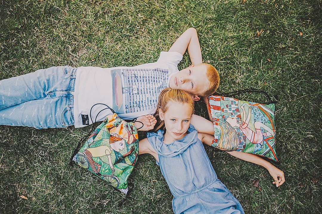 Keresik, viszik a toldi tornazsákot