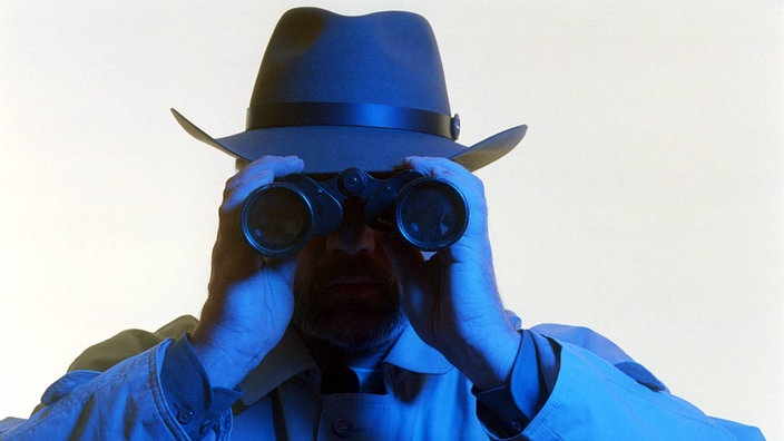 Blöffhíradó, avagy: önerős mézesmadzag