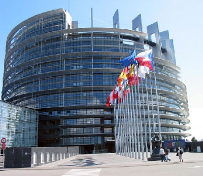 Az EP elfogadta a 2024-i költségvetést: középpontban a kutatás és az ifjúság