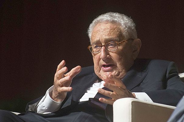Meghalt Henry Kissinger
