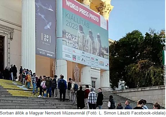 Tanítónk, Dúró Dóra és az autentikus bibliaolvasat
