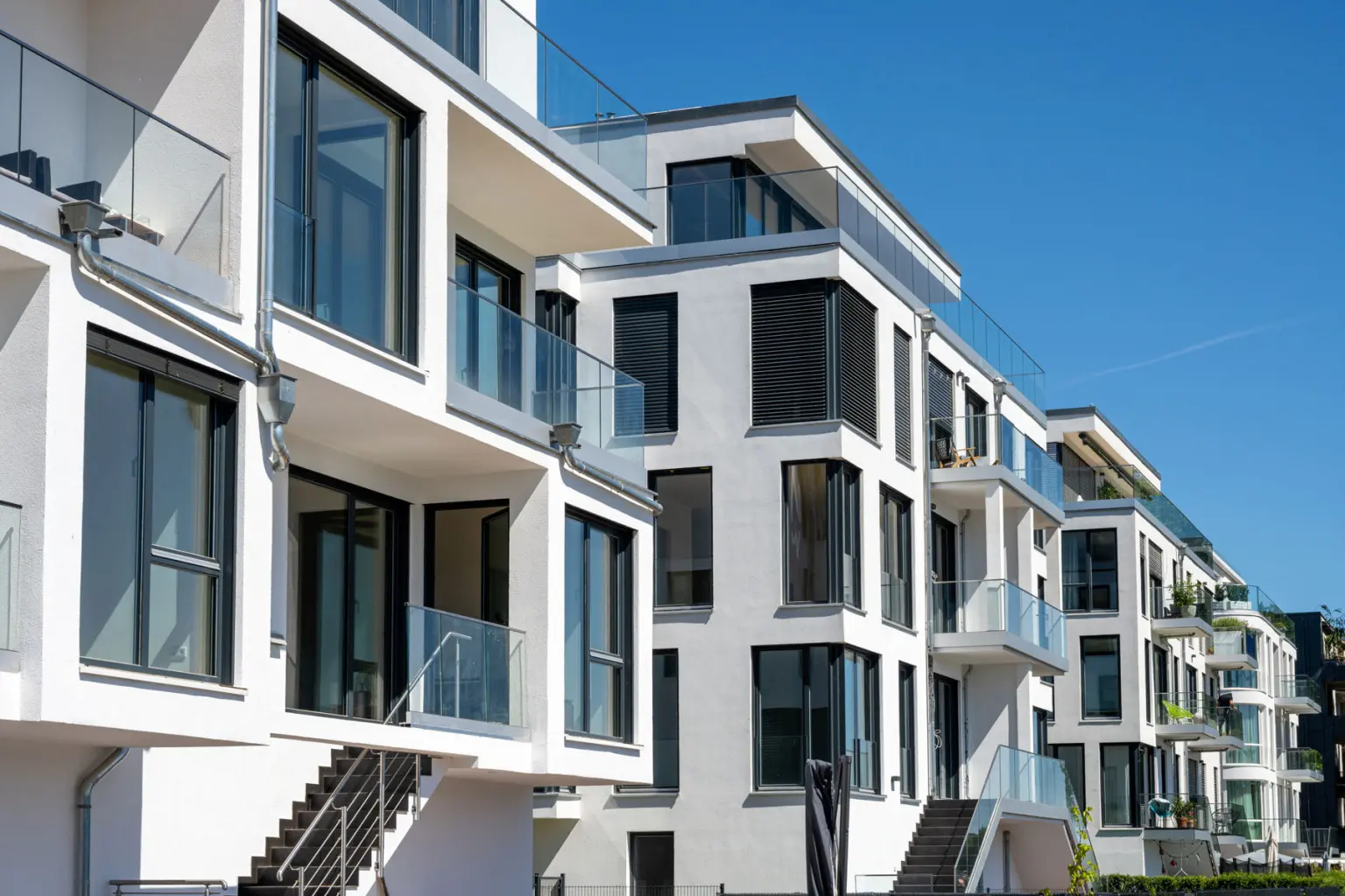 Élénkülhet az ingatlanpiac, drágulhatnak a házak, lakások