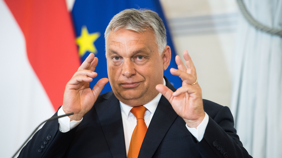 Orbán bratyizós hangneme sztálini kedvesség