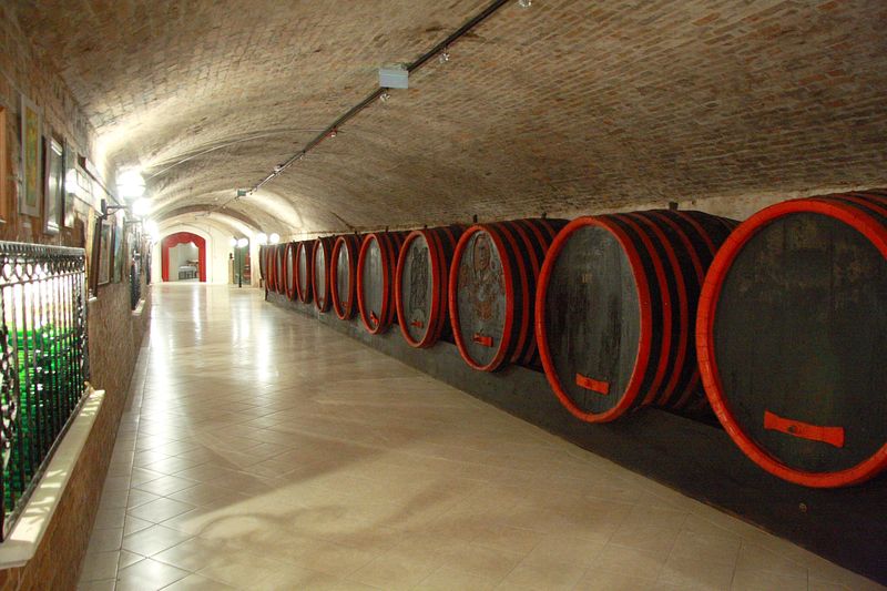 Budapest borászatának esszenciája: Budafok – turisztikai vonzerővé válhatnak a pincejáratok