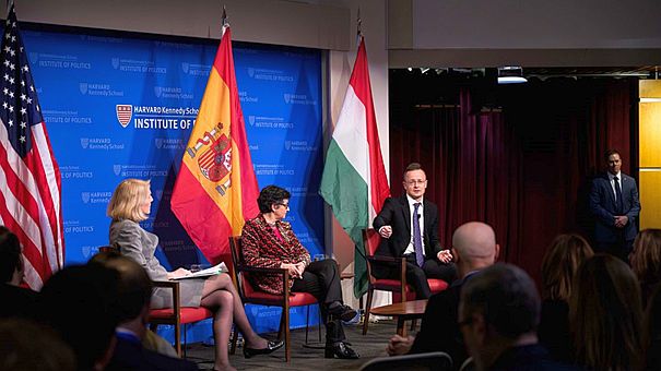 Szijjártó: akkor szavazzák meg a svédek NATO-tagságát, ha Budapestre jön a miniszterelnökük