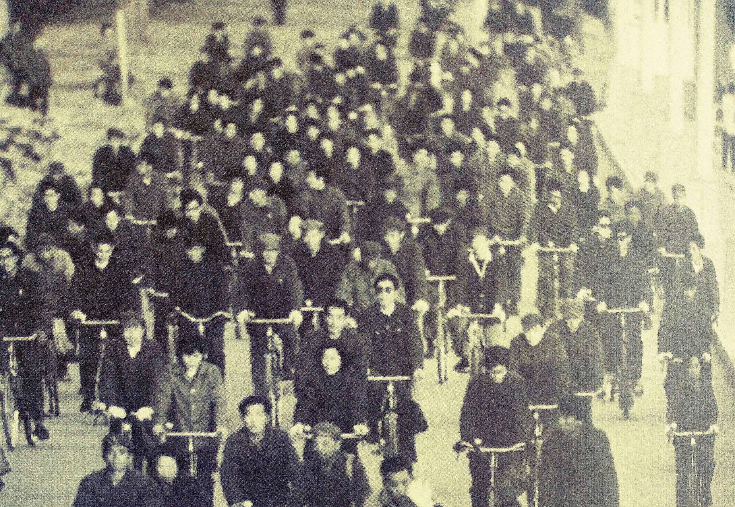 A diplomata archívumából – Mindennapi „forradalom” Pekingben (1984)