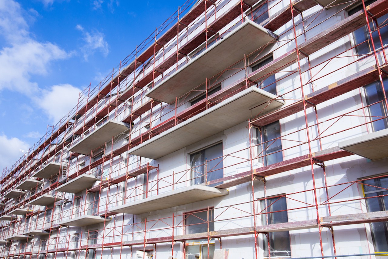 Az idén a tavalyinál kevesebb lakás épül