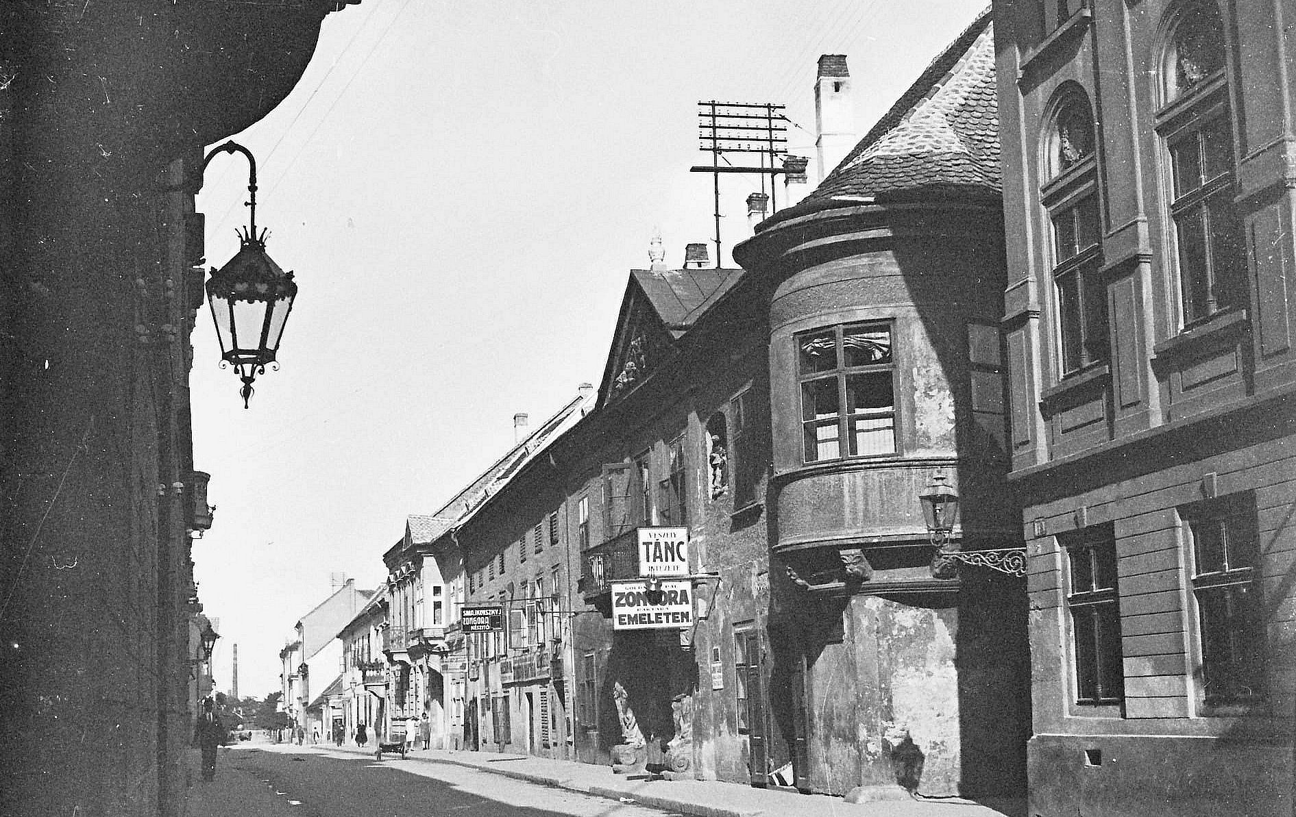 Az újságíró archívumából – Csak egy hangot szabad hallania