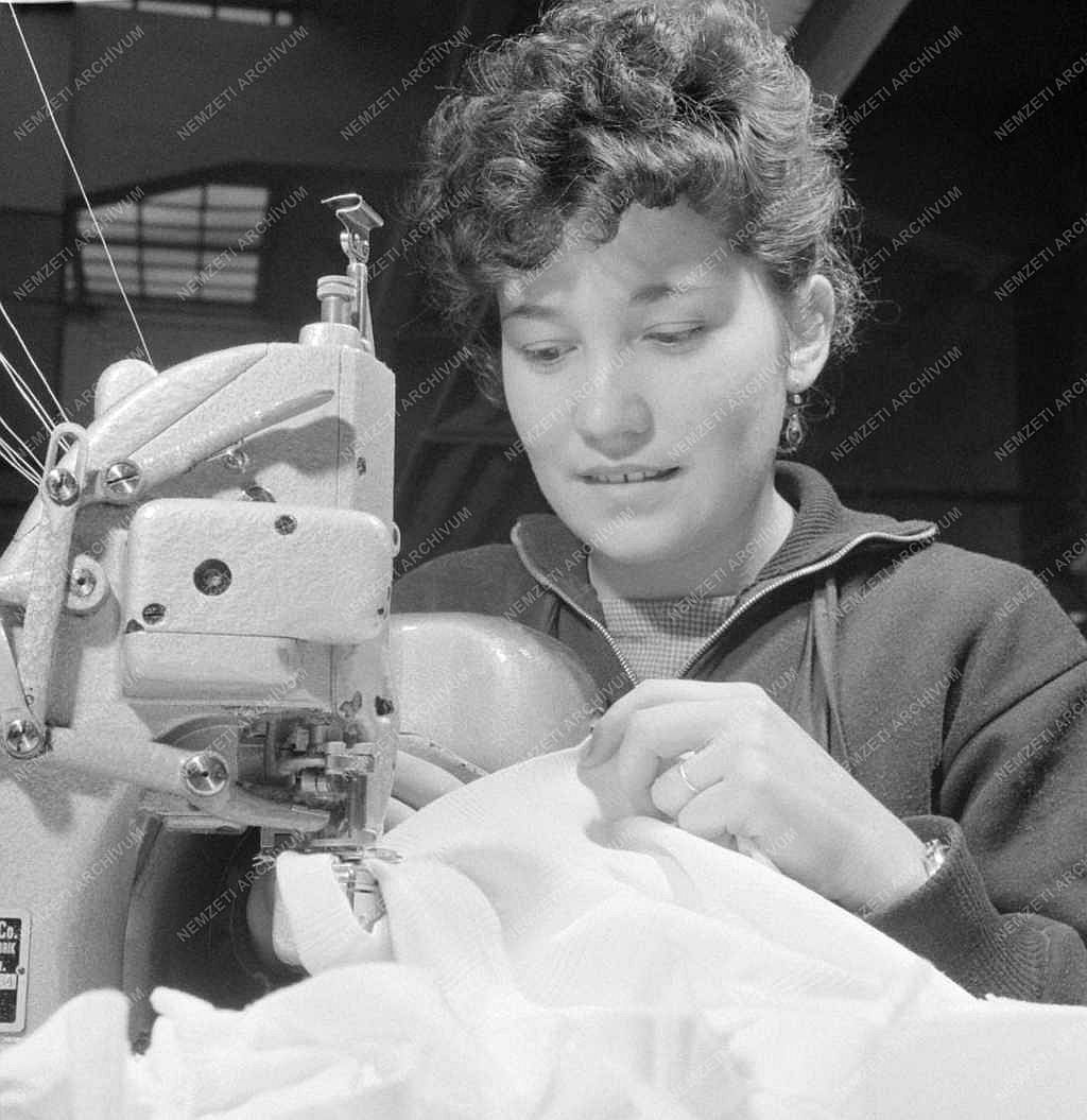 Az újságíró archívumából – Legalább a küllem legyen más, mint eddig