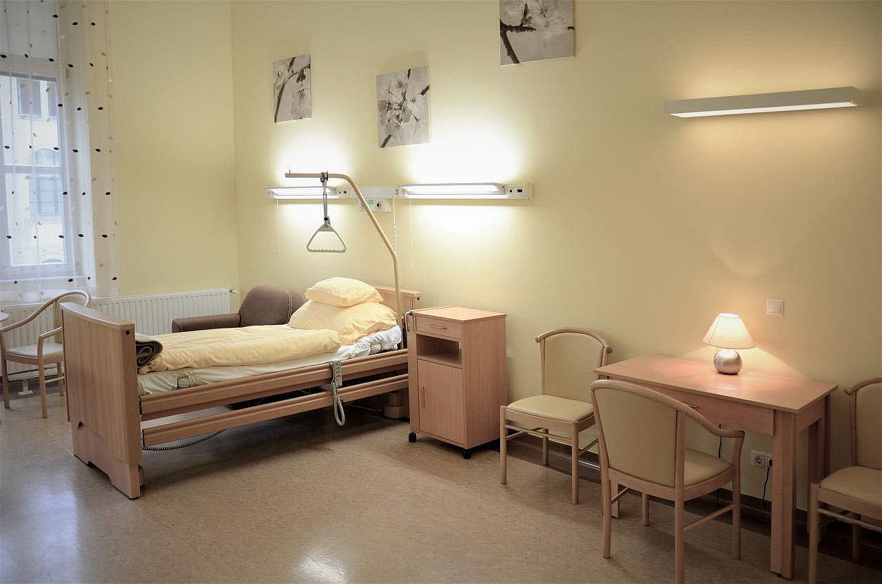 Mindenki annyit él, amennyije van