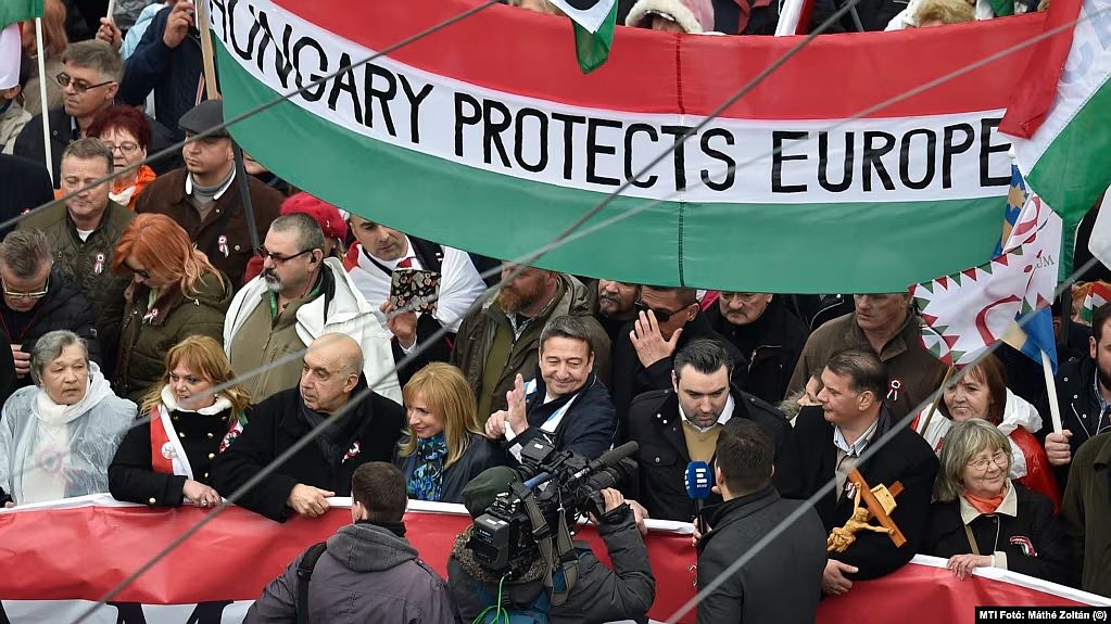 A politikai szabadságjogok korlátozásának 39 lépése Magyarországon 2010 óta (I. rész)