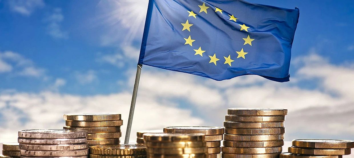 Dőlni fog a pénz Brüsszelből?